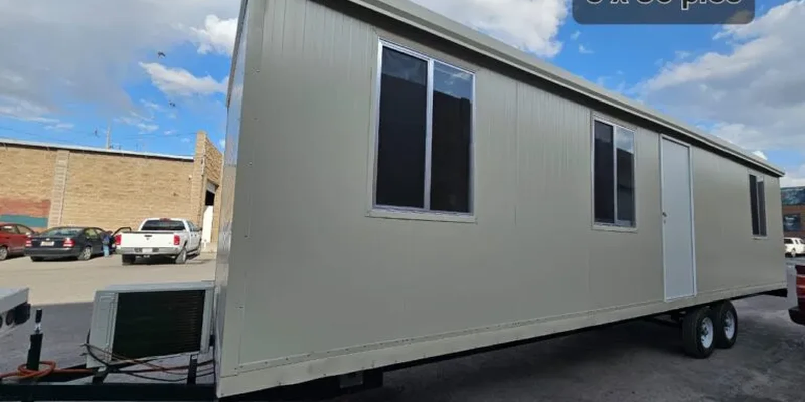 Oficina modular temporal corporativa en sitio de construcción